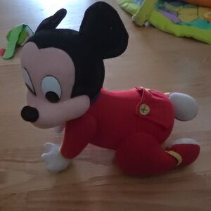 Vintage Disney Crawling Battery Operated Baby Mickey Mouse In Pjs 1995